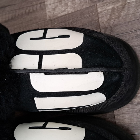 UGG platform slippers - Picture 3 of 6